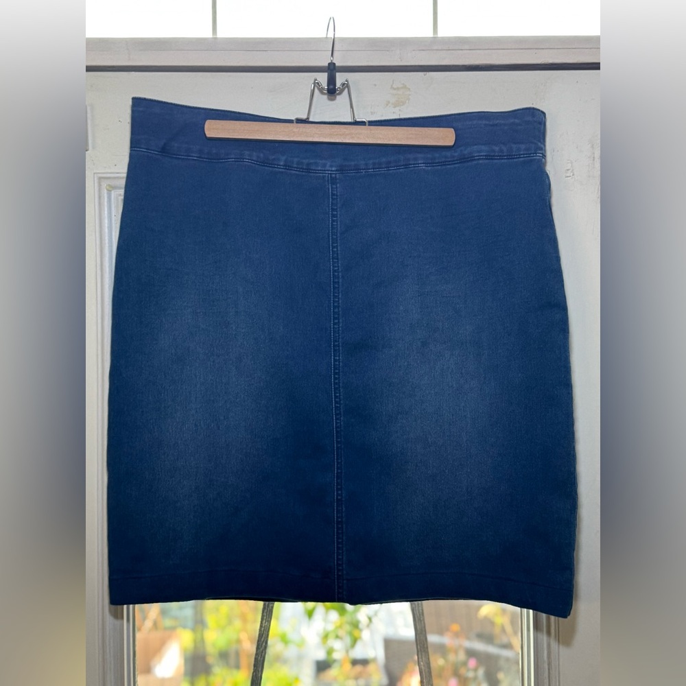 Chic Navy Jean Midi Skirt